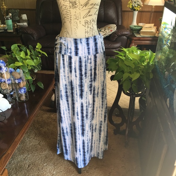 Dresses & Skirts - Tie dye maxi skirt